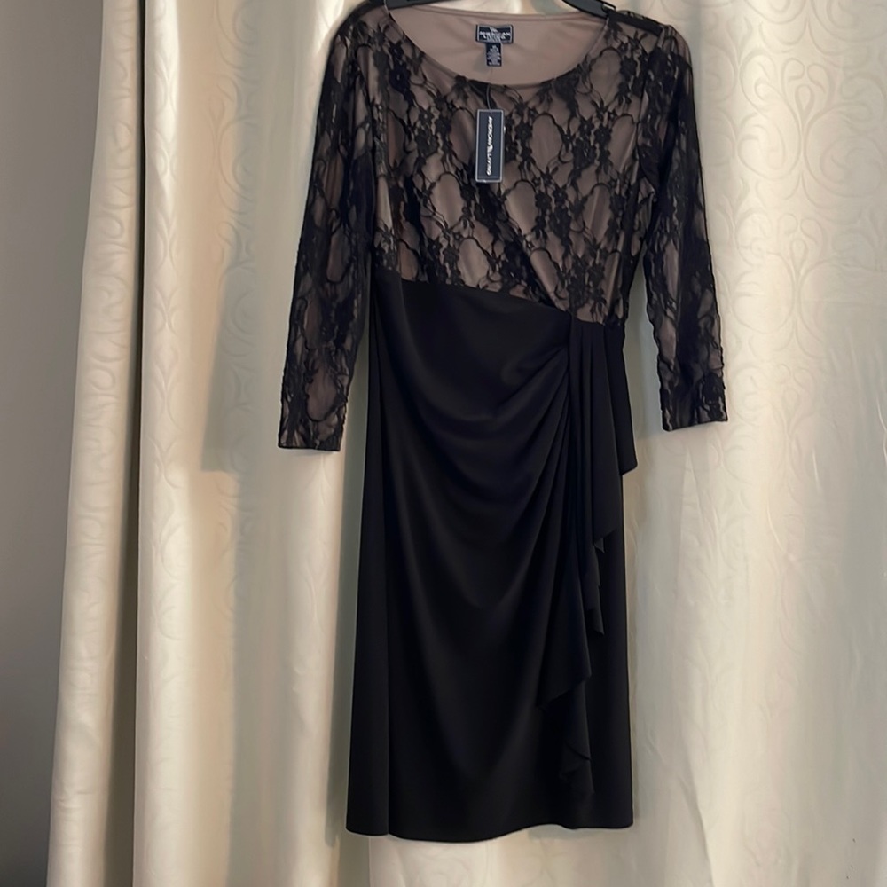 Black Dress. Size 10, Lace top. Long sleeve formal/cocktail dress.